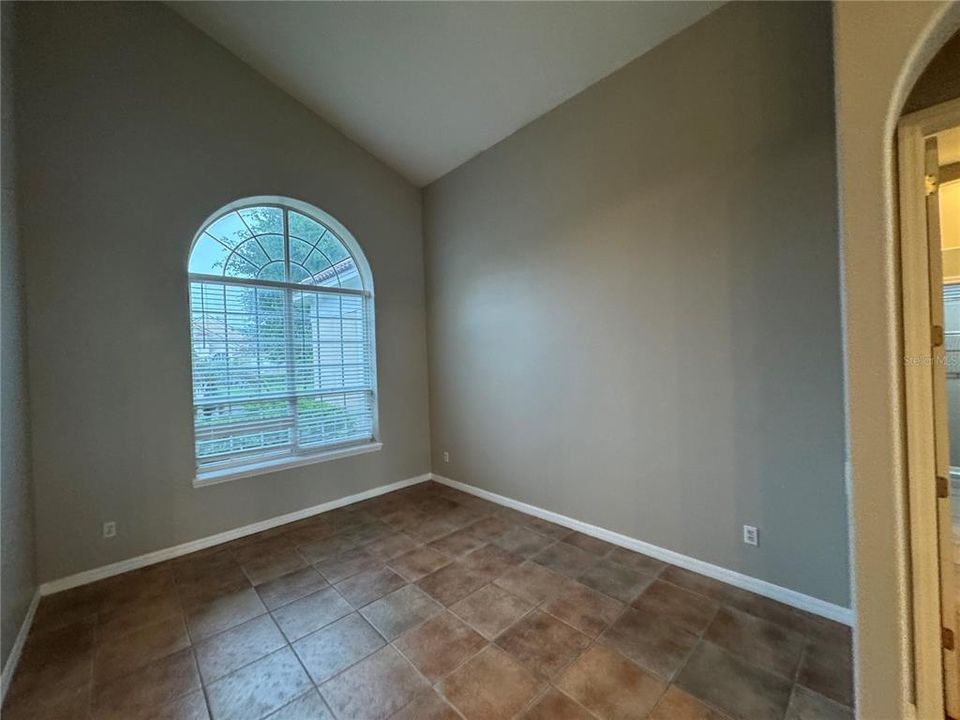For Rent: $3,700 (4 beds, 3 baths, 2877 Square Feet)