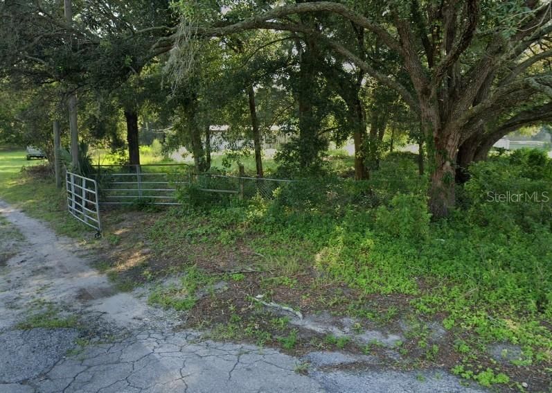待售: $150,000 (0.98 acres)