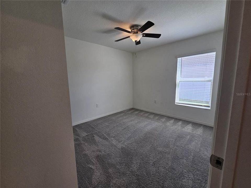 For Rent: $1,900 (4 beds, 2 baths, 1696 Square Feet)