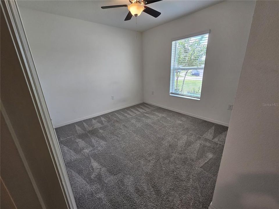 For Rent: $1,900 (4 beds, 2 baths, 1696 Square Feet)