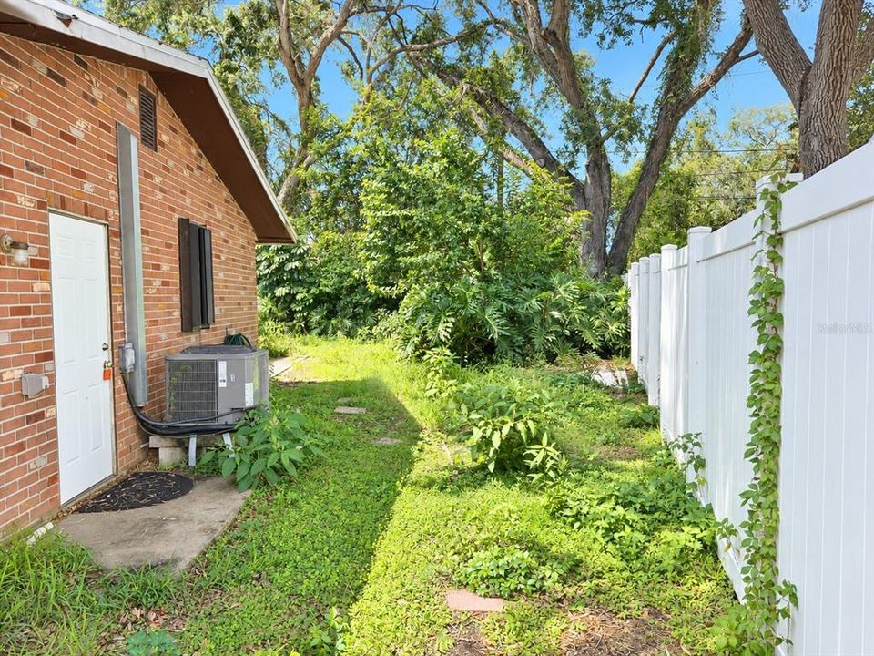 En Venta: $325,000 (2 camas, 2 baños, 1341 Pies cuadrados)