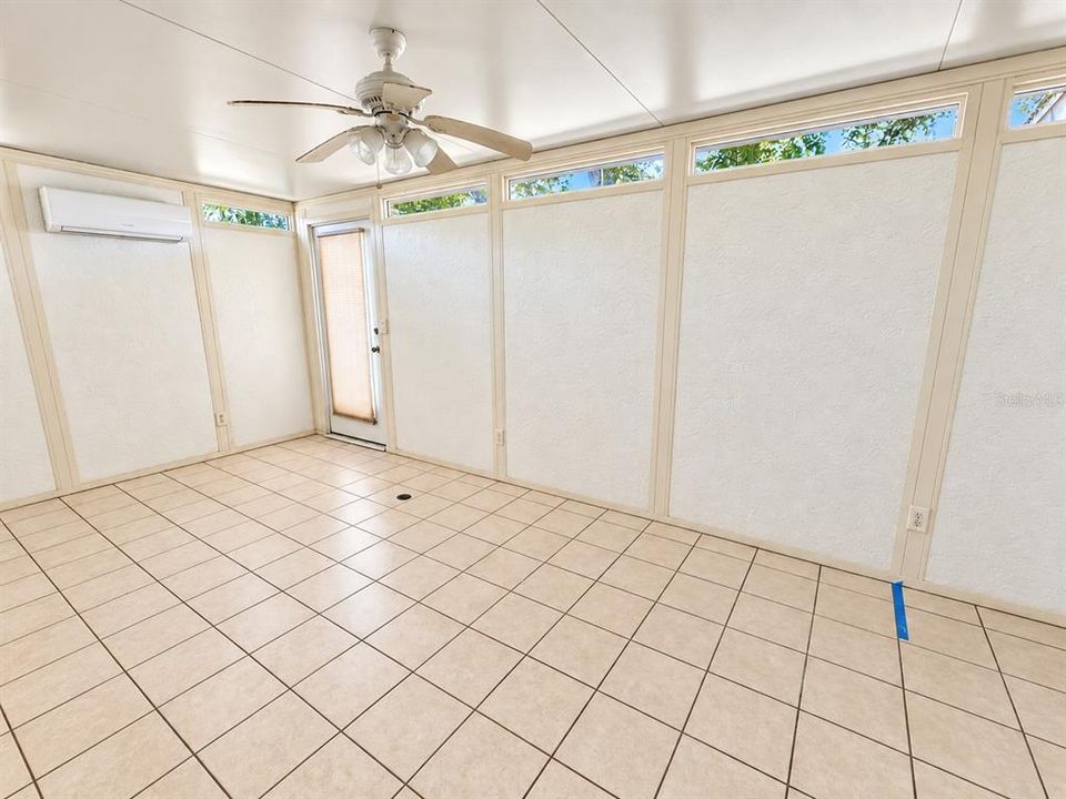 En Venta: $325,000 (2 camas, 2 baños, 1341 Pies cuadrados)