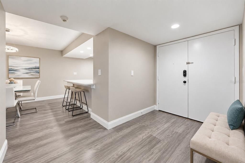 For Sale: $814,999 (2 beds, 2 baths, 1385 Square Feet)