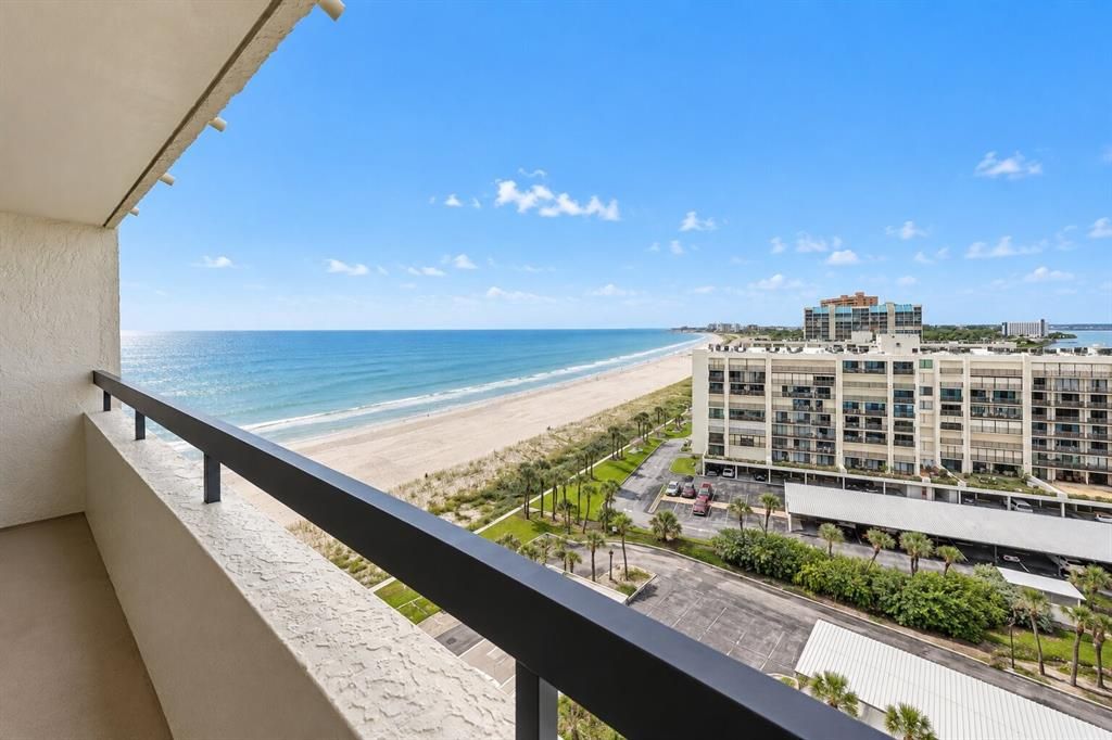 For Sale: $814,999 (2 beds, 2 baths, 1385 Square Feet)