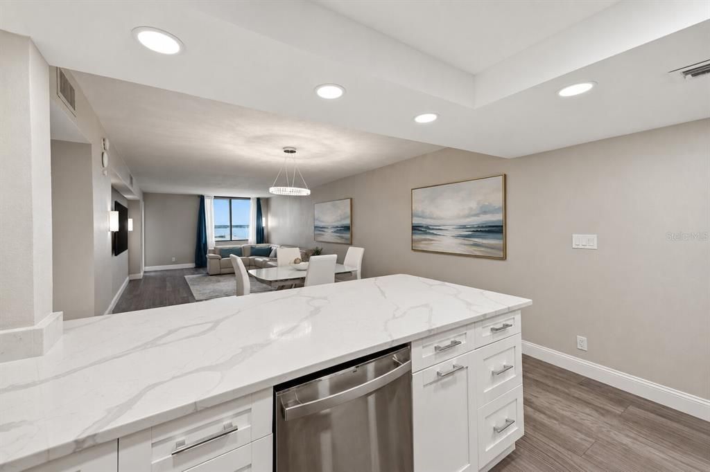 For Sale: $814,999 (2 beds, 2 baths, 1385 Square Feet)