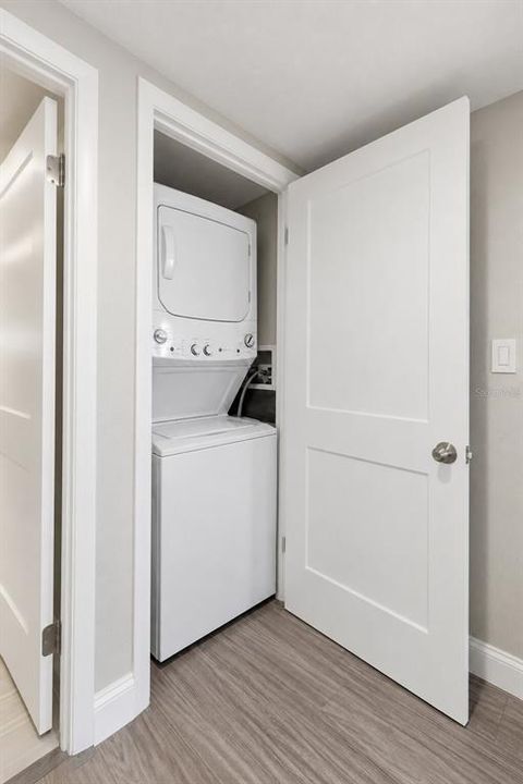 For Sale: $814,999 (2 beds, 2 baths, 1385 Square Feet)