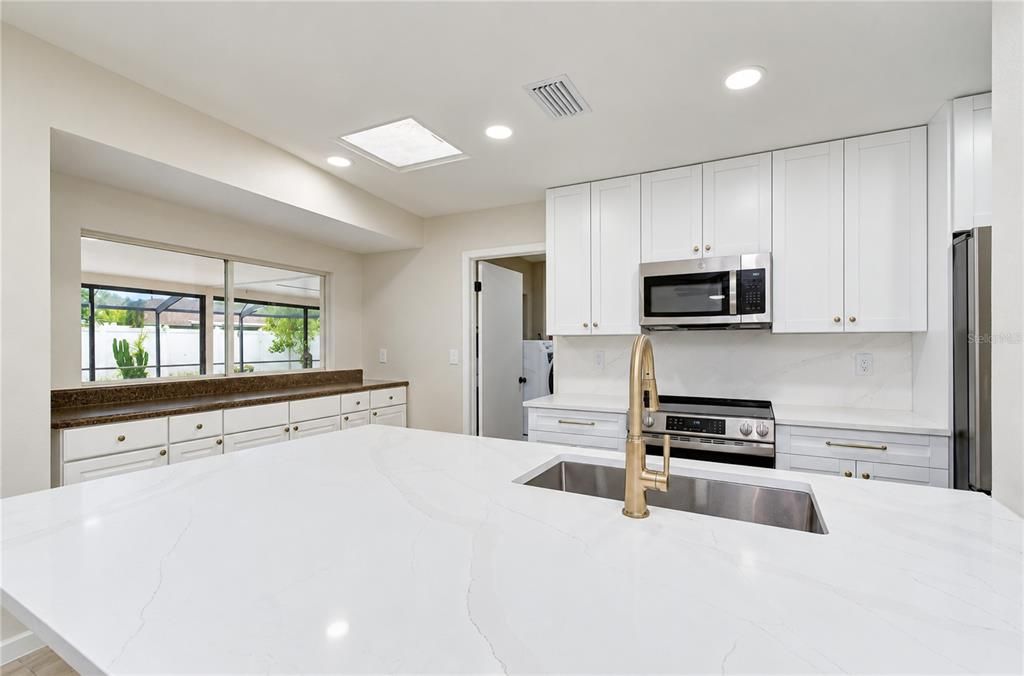 For Sale: $650,000 (5 beds, 2 baths, 2425 Square Feet)