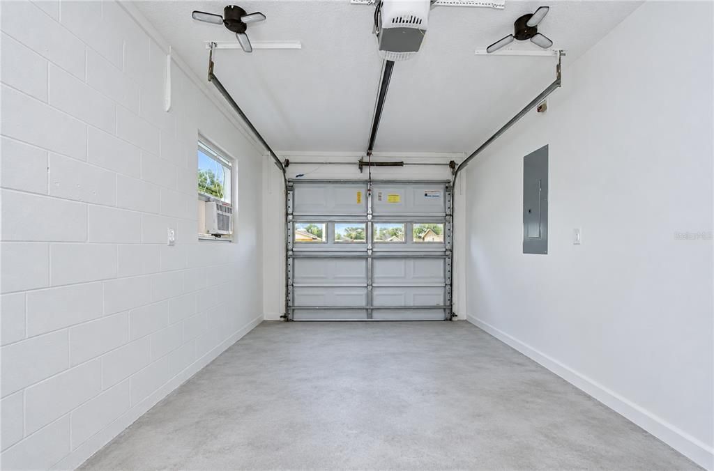 For Sale: $650,000 (5 beds, 2 baths, 2425 Square Feet)