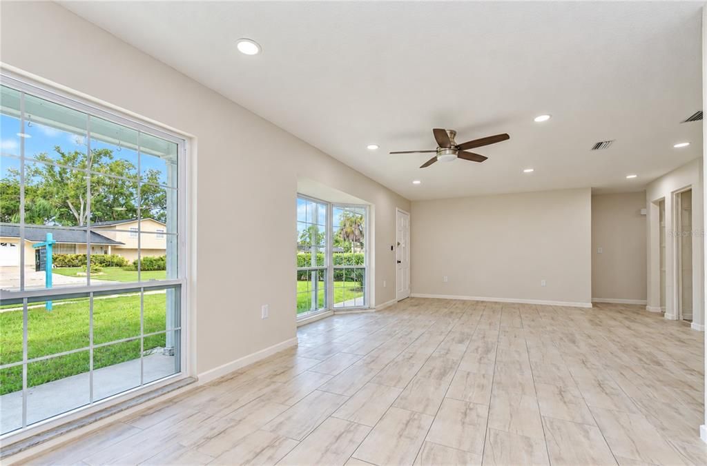 For Sale: $650,000 (5 beds, 2 baths, 2425 Square Feet)