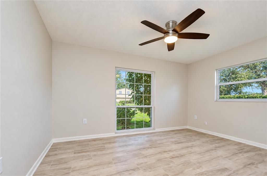For Sale: $650,000 (5 beds, 2 baths, 2425 Square Feet)