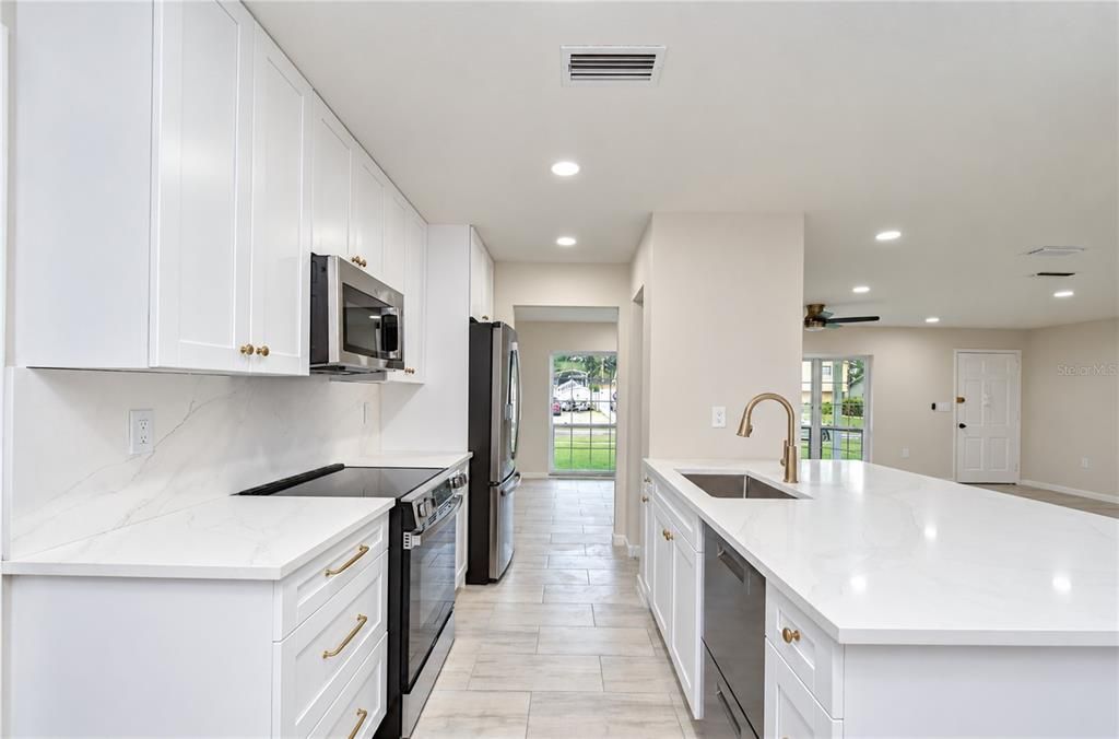 For Sale: $650,000 (5 beds, 2 baths, 2425 Square Feet)