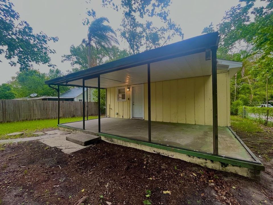 For Rent: $1,645 (2 beds, 1 baths, 672 Square Feet)