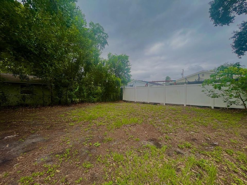 For Rent: $1,645 (2 beds, 1 baths, 672 Square Feet)
