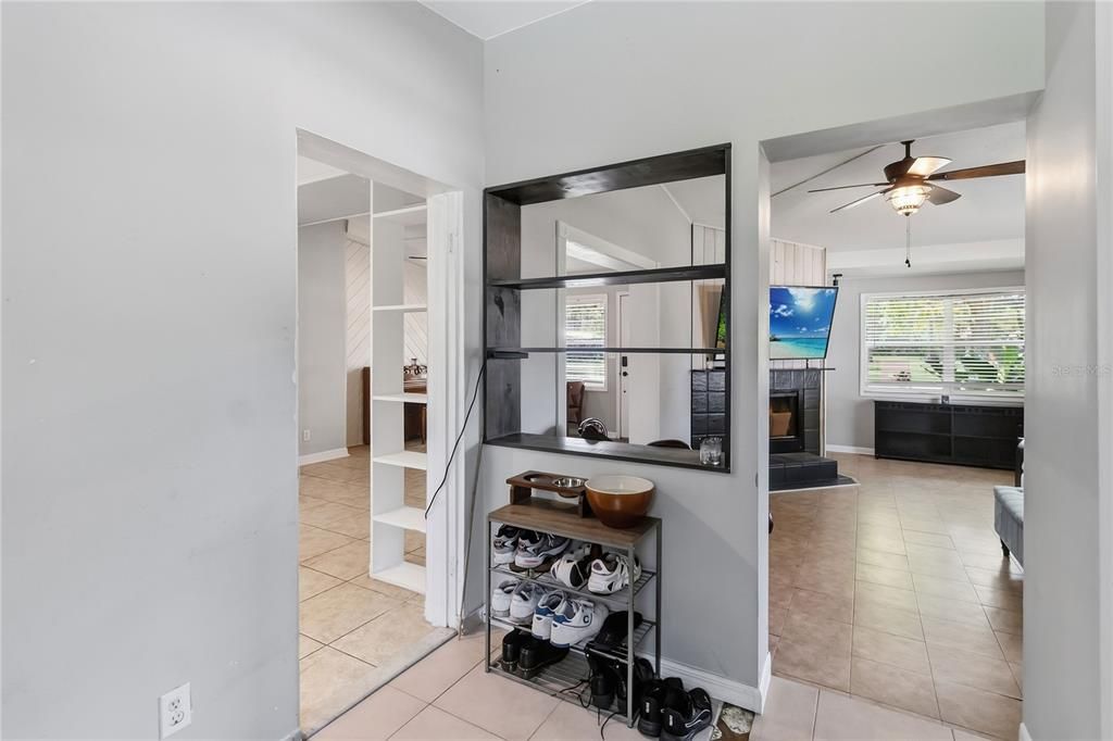 For Sale: $328,800 (3 beds, 1 baths, 1348 Square Feet)