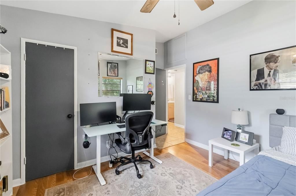 For Sale: $328,800 (3 beds, 1 baths, 1348 Square Feet)