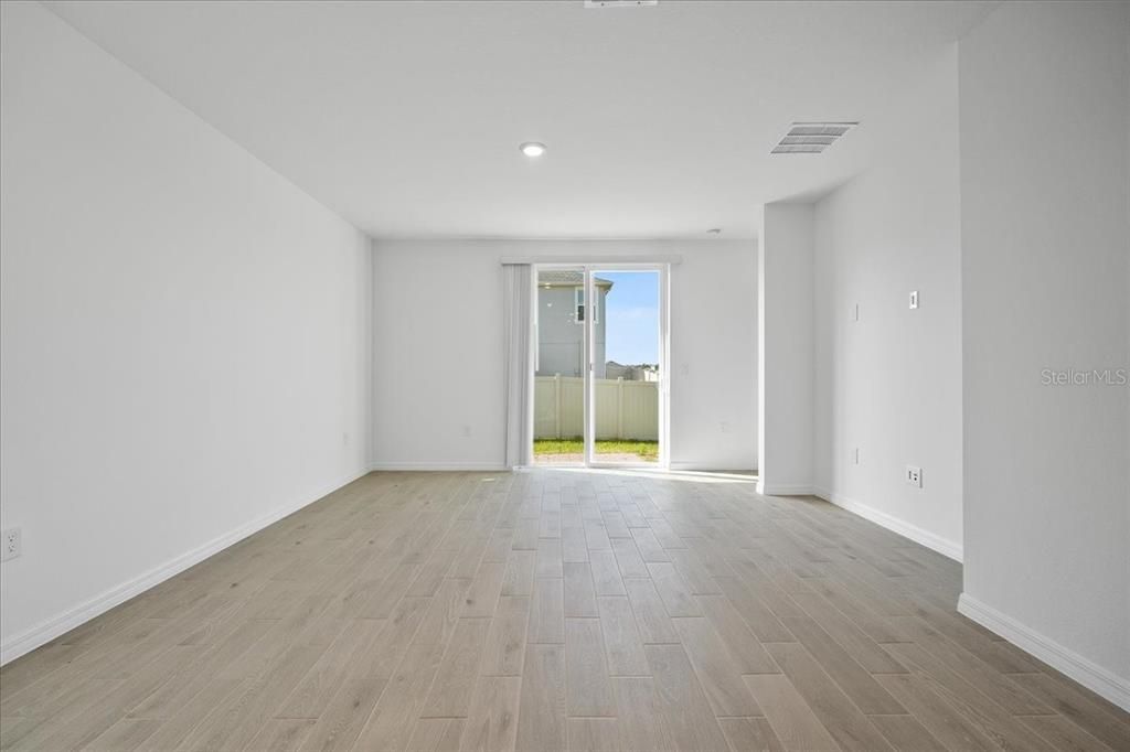 En Renta: $1,795 (3 camas, 2 baños, 1255 Pies cuadrados)