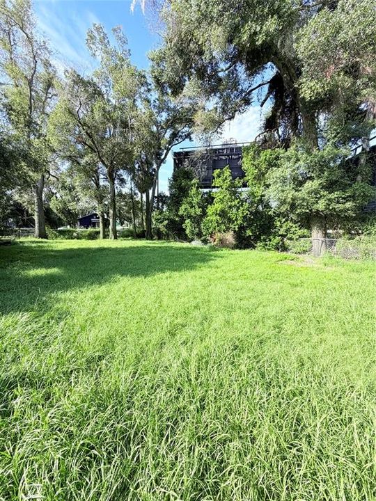 待售: $179,900 (0.11 acres)