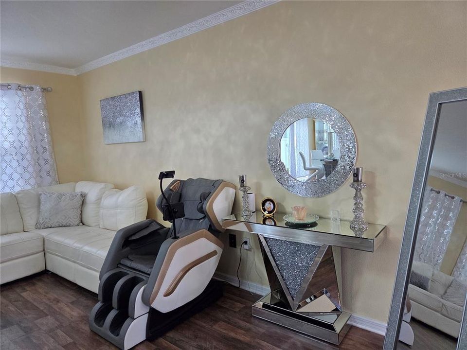 На продажу: $419,900 (4 спален, 2 ванн, 1996 Квадратных фут)
