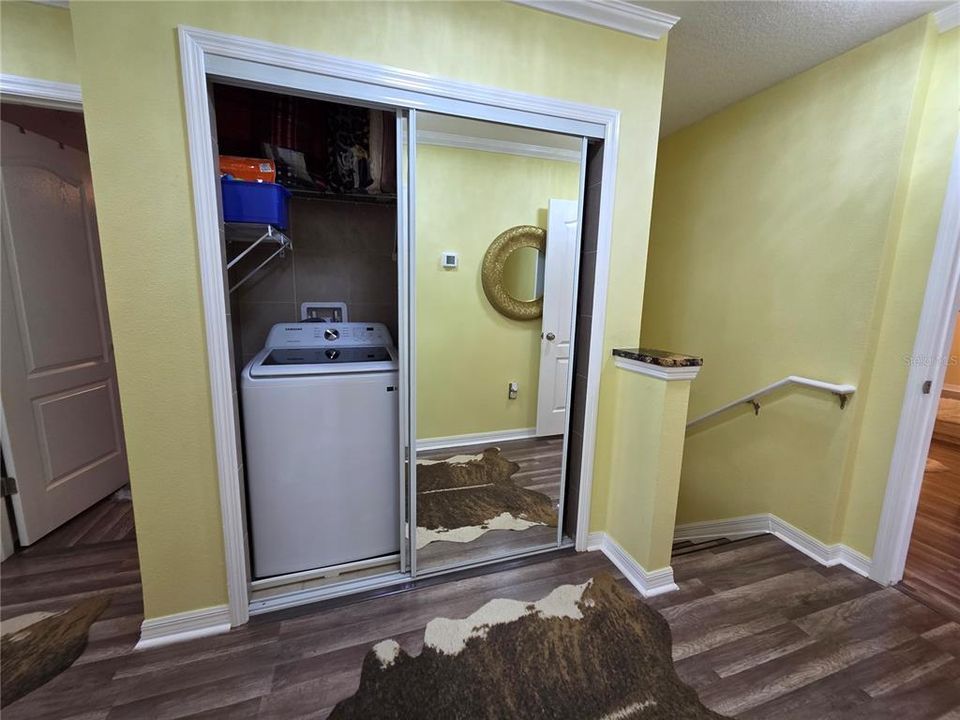 На продажу: $419,900 (4 спален, 2 ванн, 1996 Квадратных фут)