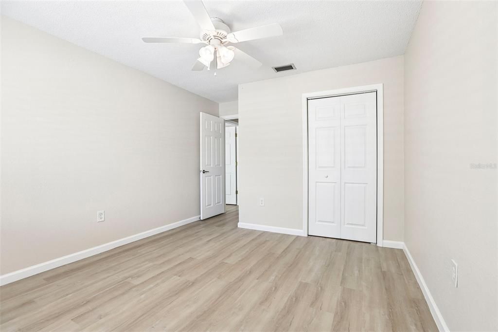 For Sale: $184,900 (2 beds, 2 baths, 1105 Square Feet)