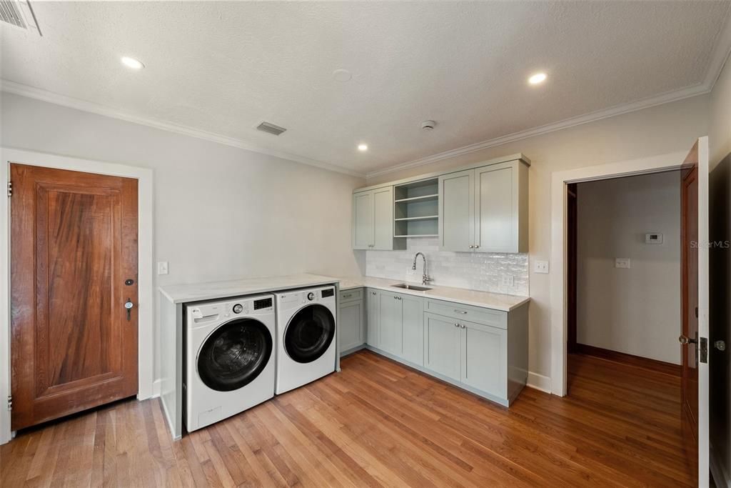 En Venta: $3,500,000 (4 camas, 3 baños, 3985 Pies cuadrados)