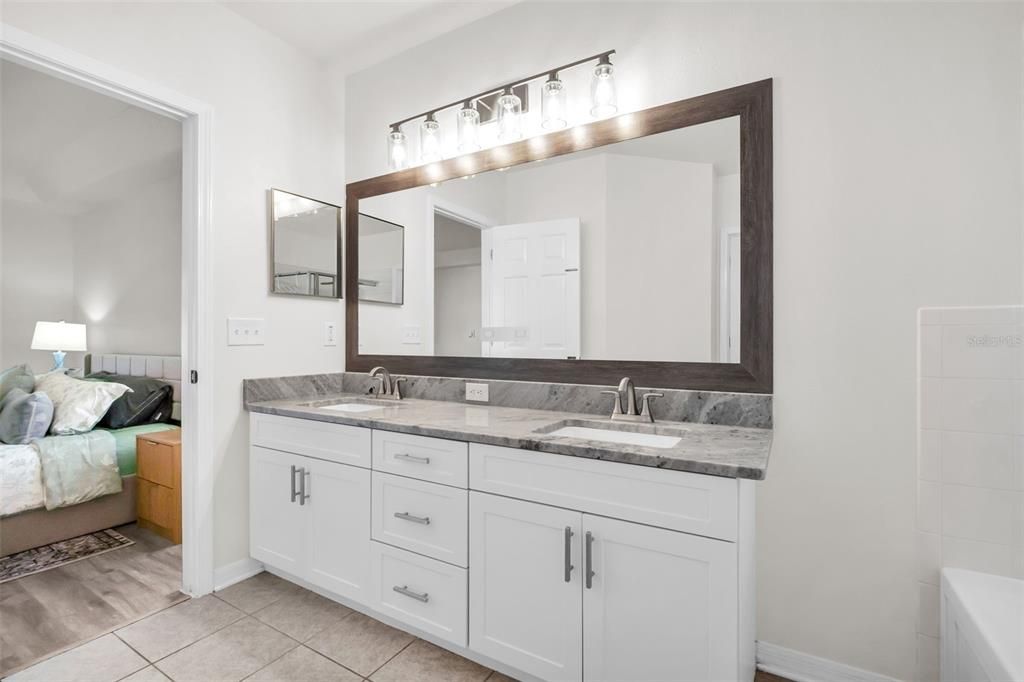 На продажу: $450,000 (4 спален, 2 ванн, 2151 Квадратных фут)