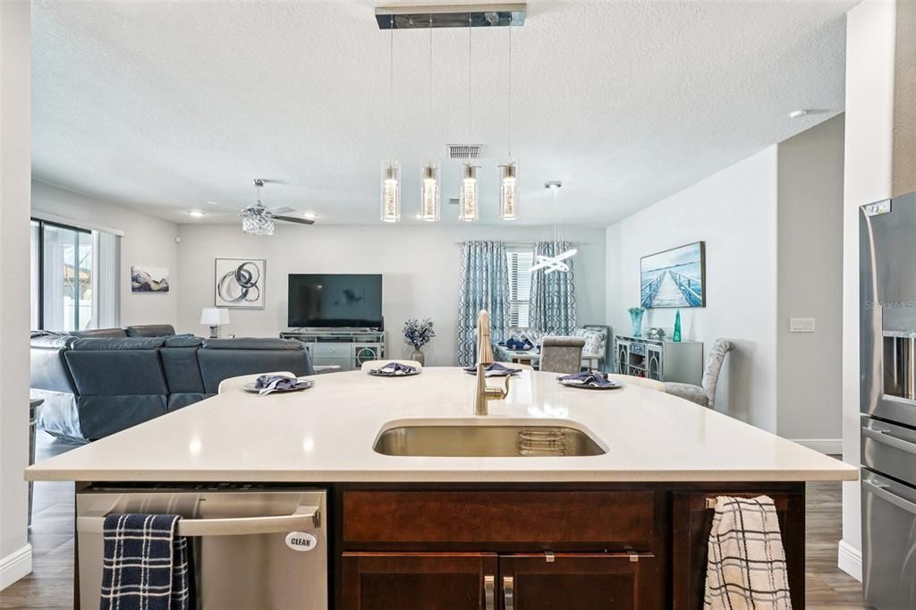 For Sale: $412,900 (4 beds, 3 baths, 2052 Square Feet)