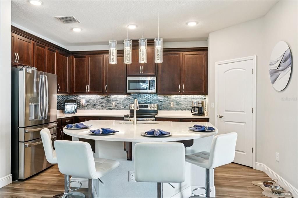 For Sale: $412,900 (4 beds, 3 baths, 2052 Square Feet)