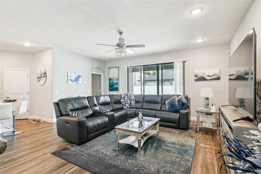 For Sale: $412,900 (4 beds, 3 baths, 2052 Square Feet)