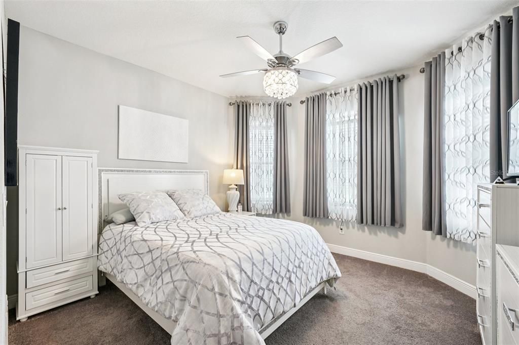 For Sale: $412,900 (4 beds, 3 baths, 2052 Square Feet)