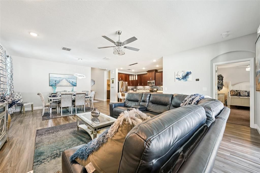 For Sale: $412,900 (4 beds, 3 baths, 2052 Square Feet)