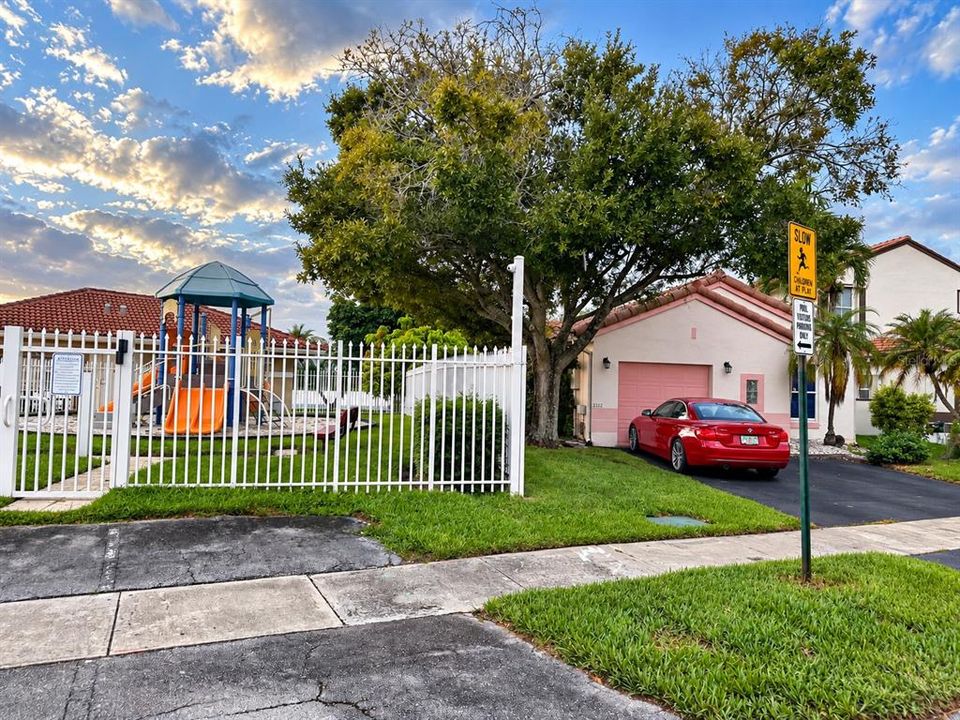 For Sale: $450,000 (2 beds, 2 baths, 1200 Square Feet)