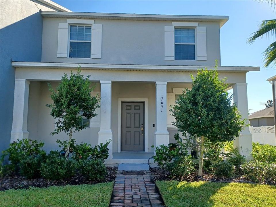 For Rent: $2,650 (3 beds, 2 baths, 1748 Square Feet)