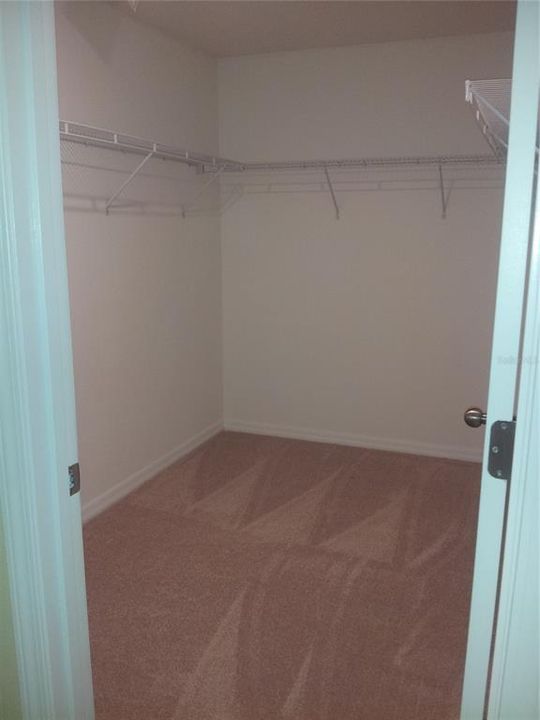 For Rent: $2,650 (3 beds, 2 baths, 1748 Square Feet)