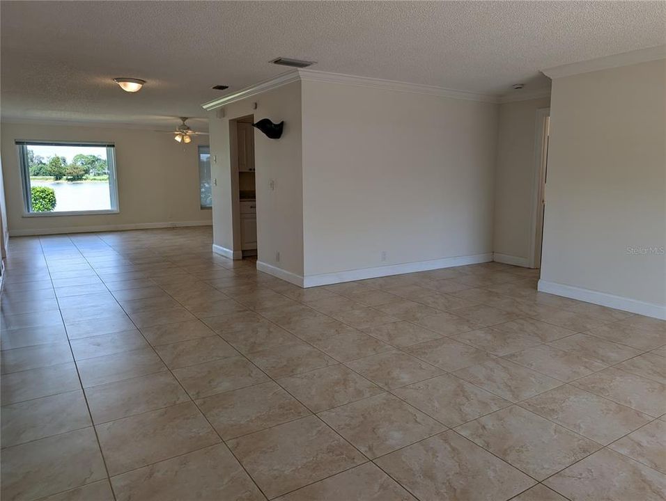 For Sale: $375,000 (2 beds, 2 baths, 1794 Square Feet)