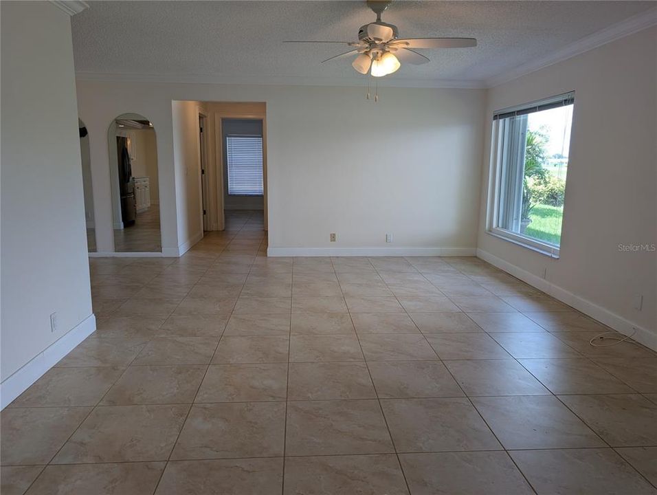 For Sale: $375,000 (2 beds, 2 baths, 1794 Square Feet)