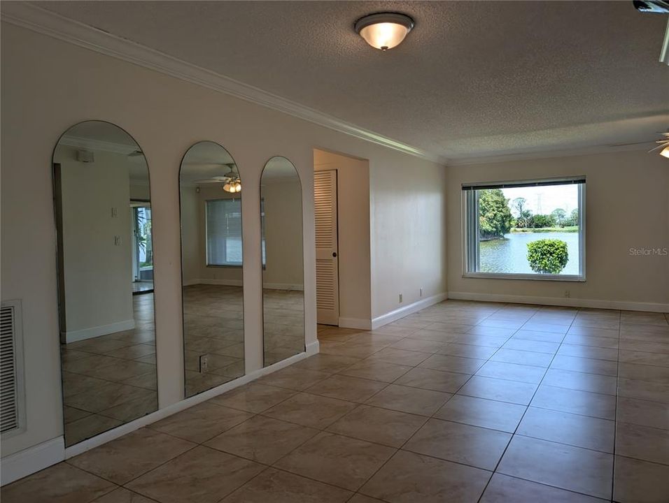 For Sale: $375,000 (2 beds, 2 baths, 1794 Square Feet)