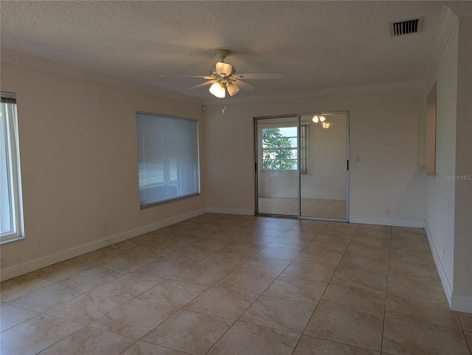 For Sale: $375,000 (2 beds, 2 baths, 1794 Square Feet)