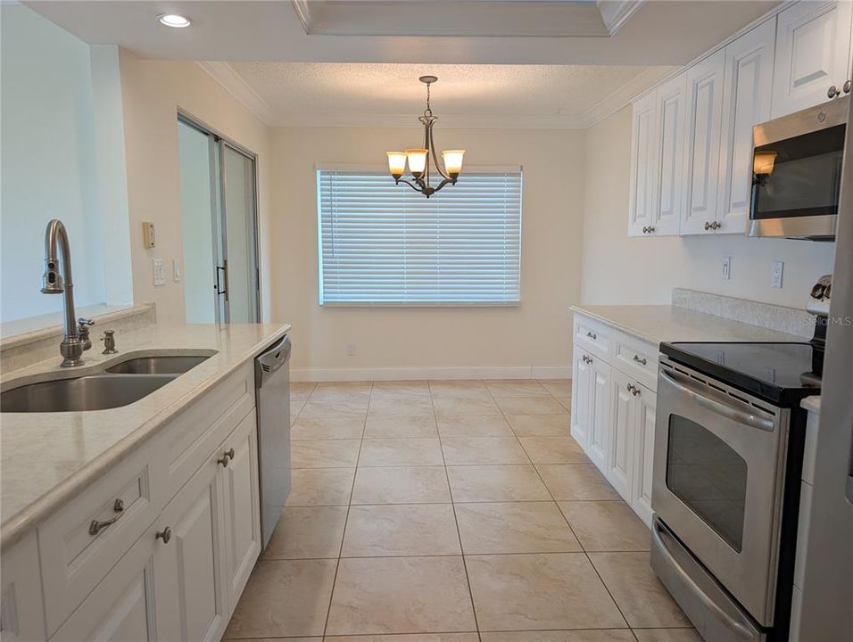 For Sale: $375,000 (2 beds, 2 baths, 1794 Square Feet)