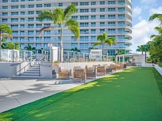 For Rent: $10,500 (2 beds, 3 baths, 1720 Square Feet)