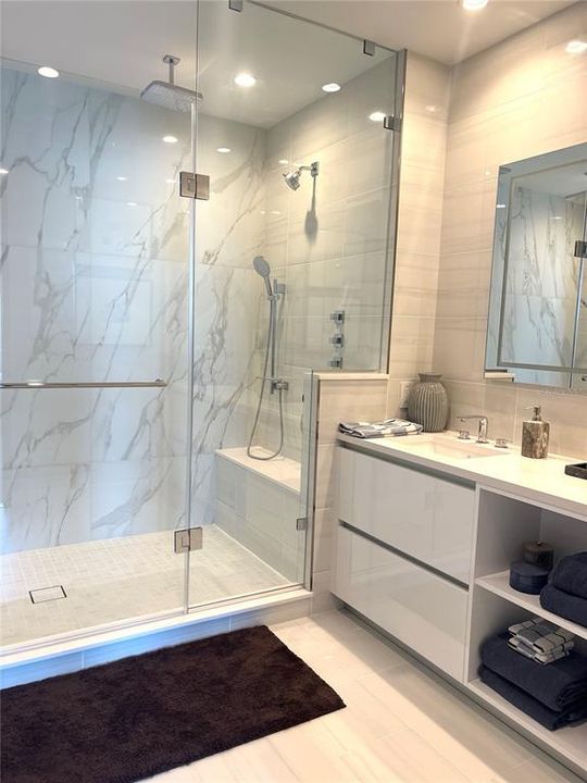 For Rent: $10,500 (2 beds, 3 baths, 1720 Square Feet)