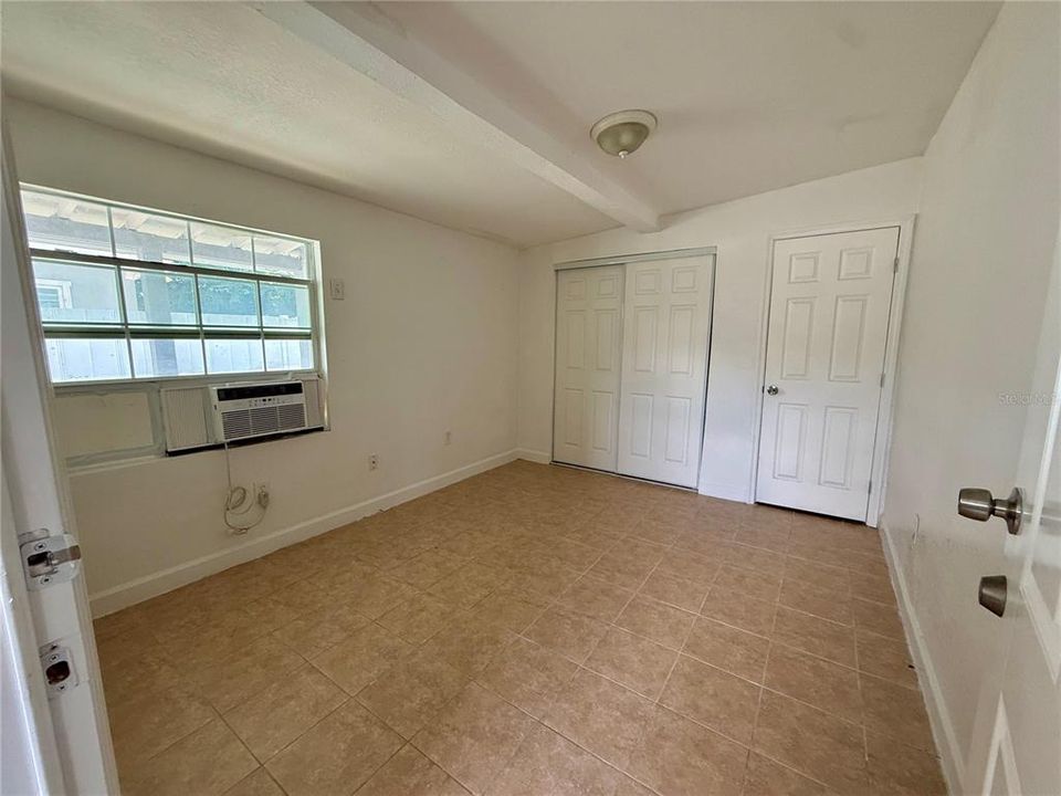 На продажу: $390,000 (3 спален, 1 ванн, 2160 Квадратных фут)