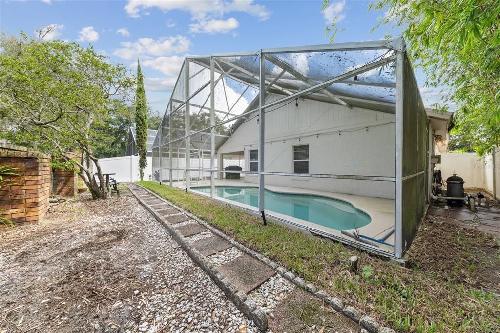 En Venta: $550,000 (3 camas, 2 baños, 1735 Pies cuadrados)