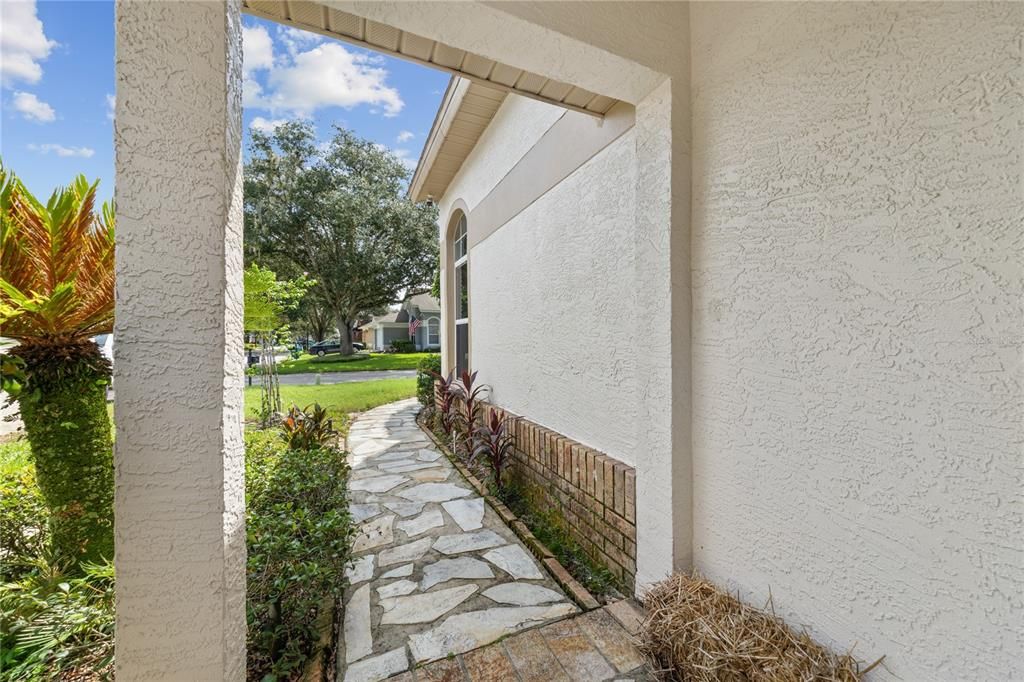 En Venta: $550,000 (3 camas, 2 baños, 1735 Pies cuadrados)