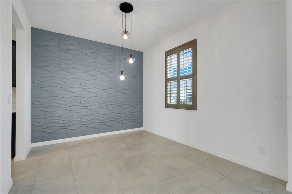 For Sale: $345,000 (3 beds, 2 baths, 1717 Square Feet)