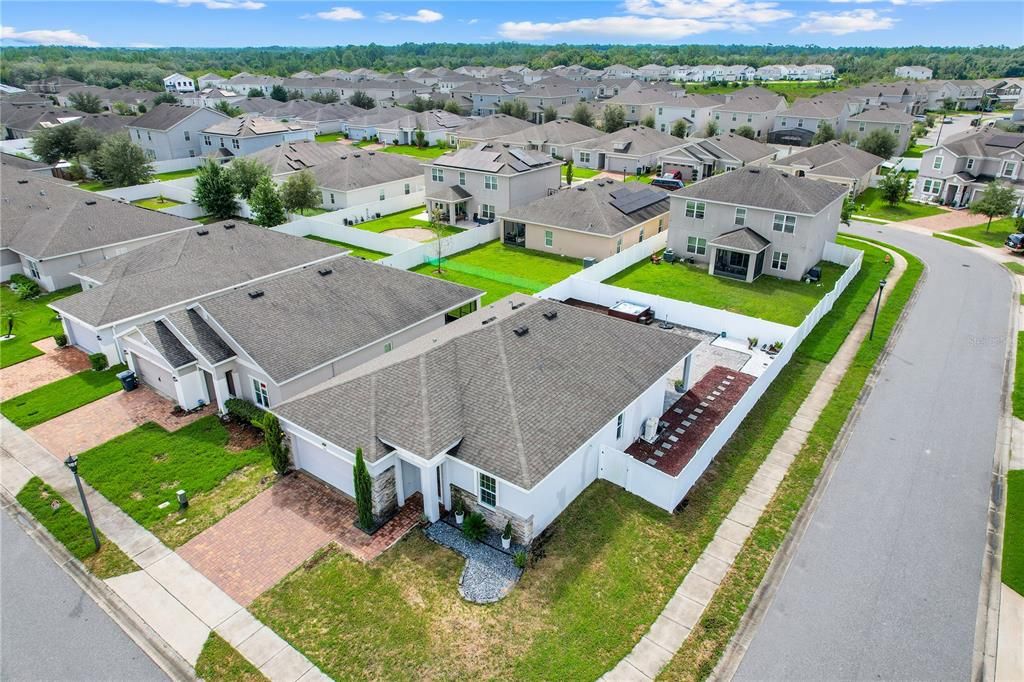 For Sale: $345,000 (3 beds, 2 baths, 1717 Square Feet)