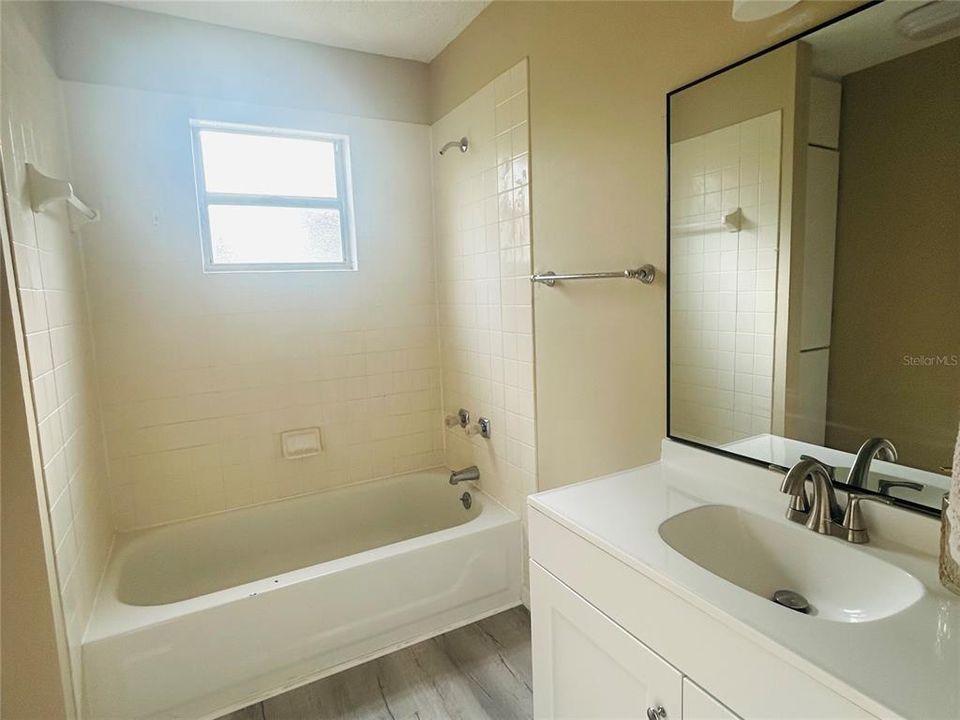 For Sale: $259,000 (3 beds, 2 baths, 1256 Square Feet)