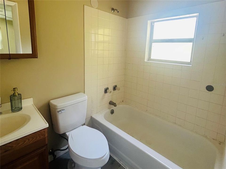 For Sale: $259,000 (3 beds, 2 baths, 1256 Square Feet)
