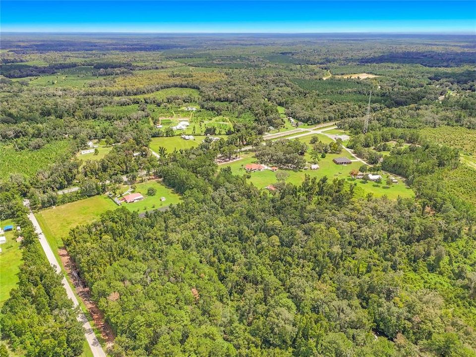 En Venta: $90,000 (5.01 acres)