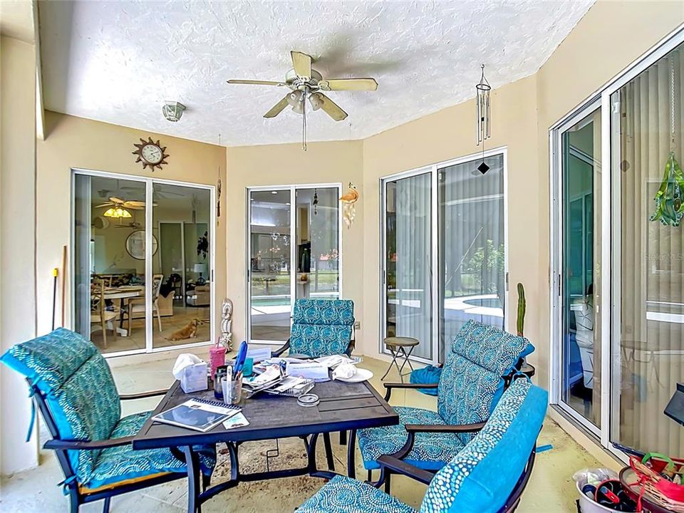 En Venta: $495,000 (4 camas, 2 baños, 2308 Pies cuadrados)